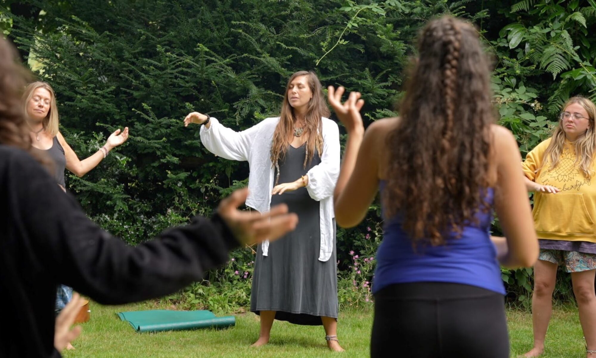 Hannah Happiness gallery